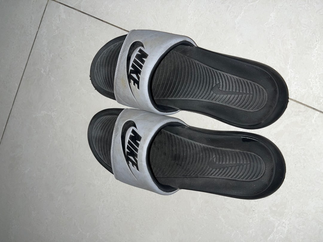7y nike slides