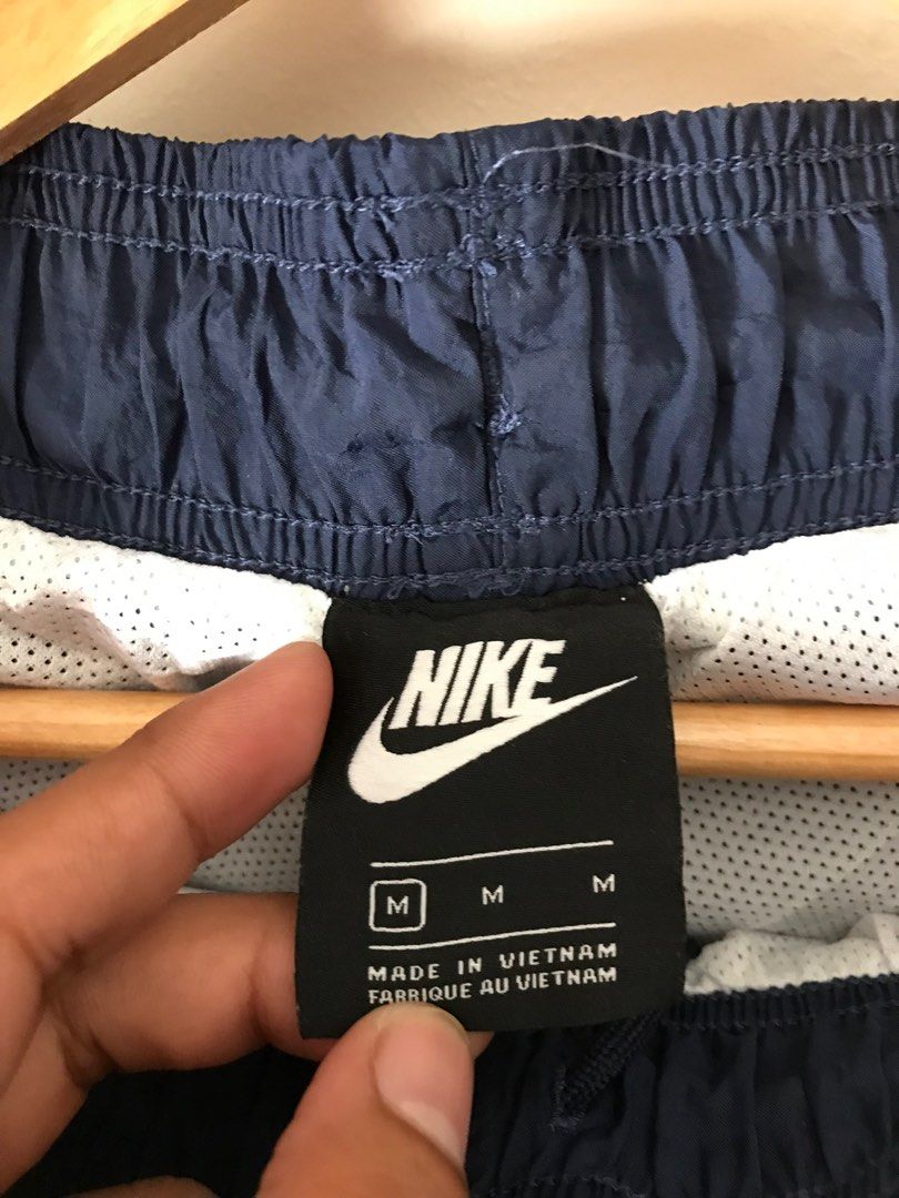 nike sports wear windrunner