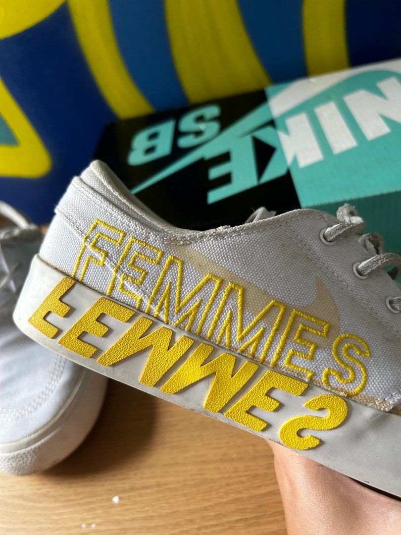 Janoski violent femmes store