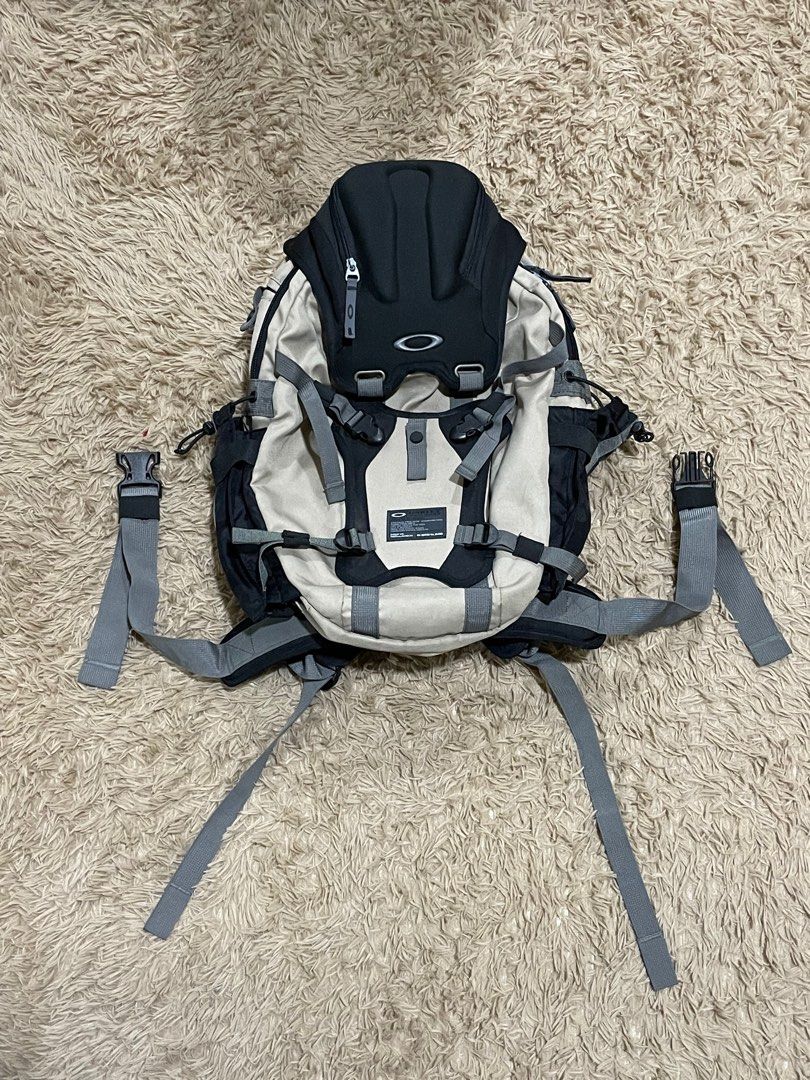 Oakley tactical discount backpack