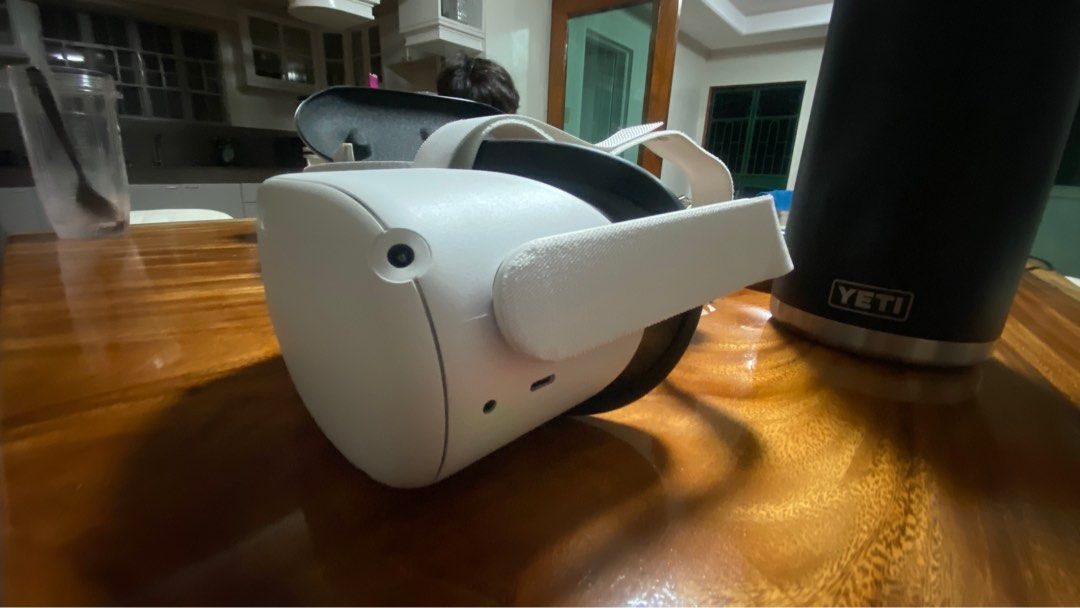 256-gb-oculus-meta-quest-2-video-gaming-video-game-consoles