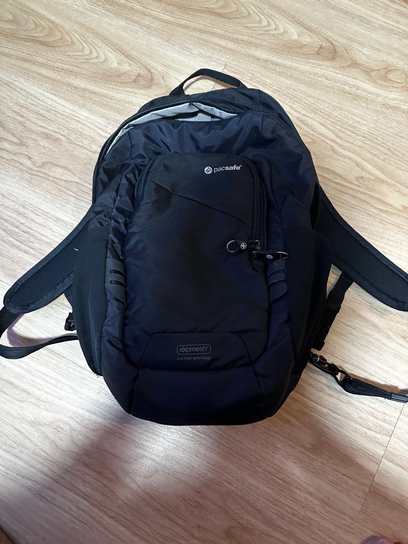Pacsafe venturesafe 15l clearance gii
