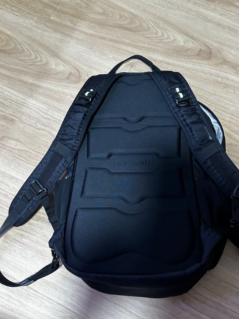 Pacsafe venturesafe clearance 15l gii