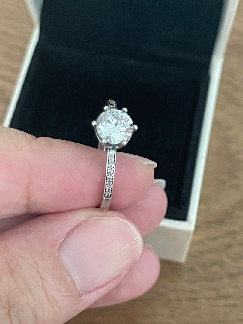 Clear sparkling crown ring pandora discount