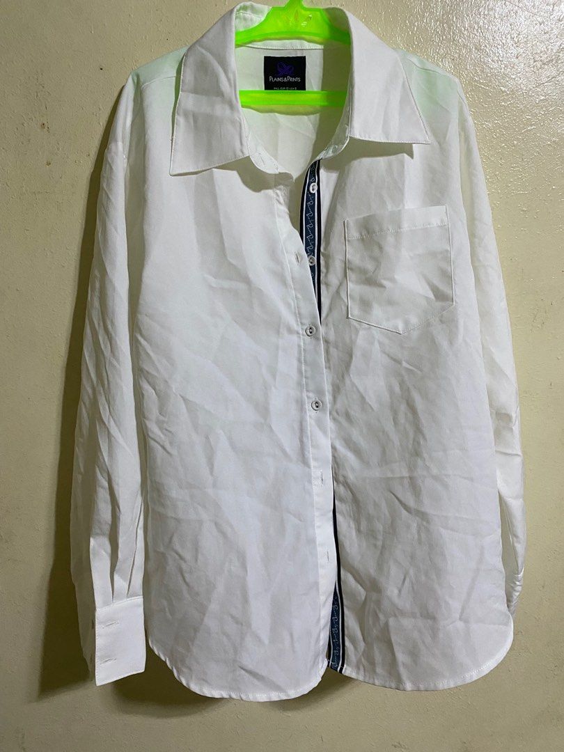 Plains & prints white long sleeves (Category: Longsleeves) located in Manila. Submitted by _junooo (Listing ID 1266313864, Image 1). Description: Rfs - decluttering Too big for me..