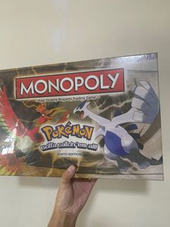 Unboxing Pokemon Monopoly Kanto Edition 