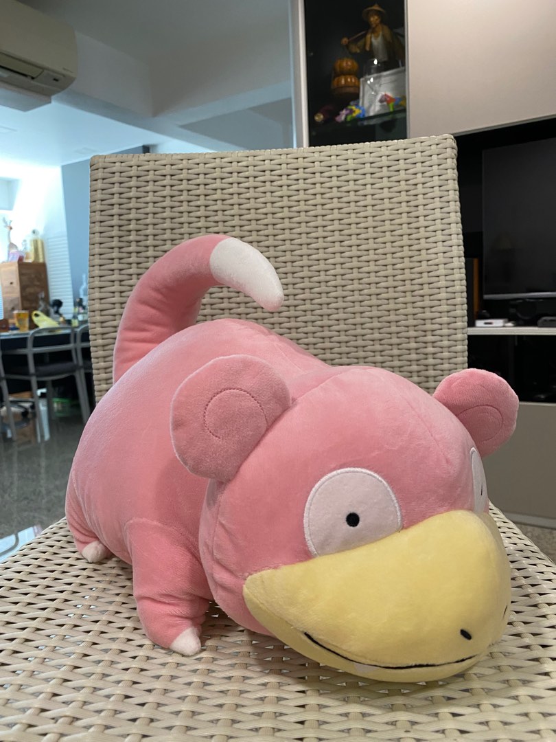 Slowpoke plush hotsell