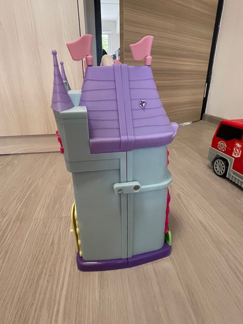 b toys musical train