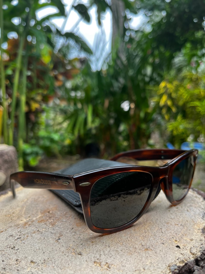 Rayban Wayfarer tortoise Original BL Hard Rock Cafe Honolulu Men s Fashion Watches Accessories Sunglasses Eyewear on Carousell