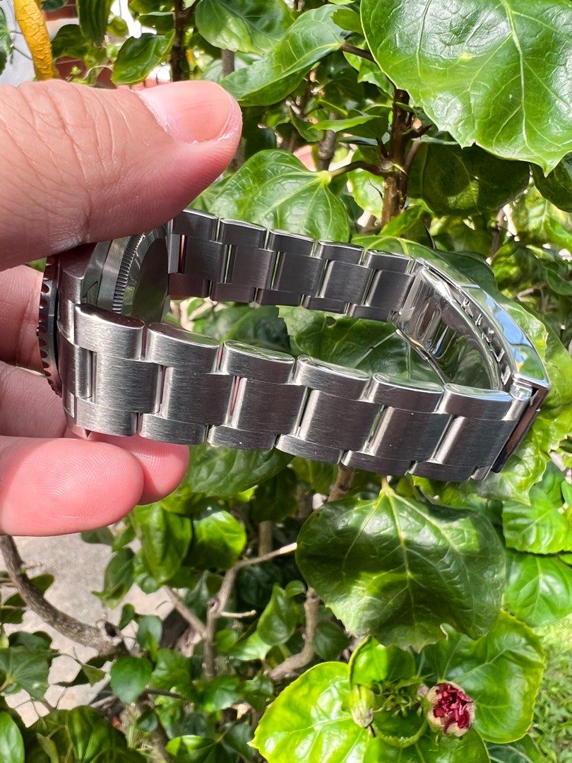 Rolex Submariner 116610LV, hulk, Luxury, Watches on Carousell