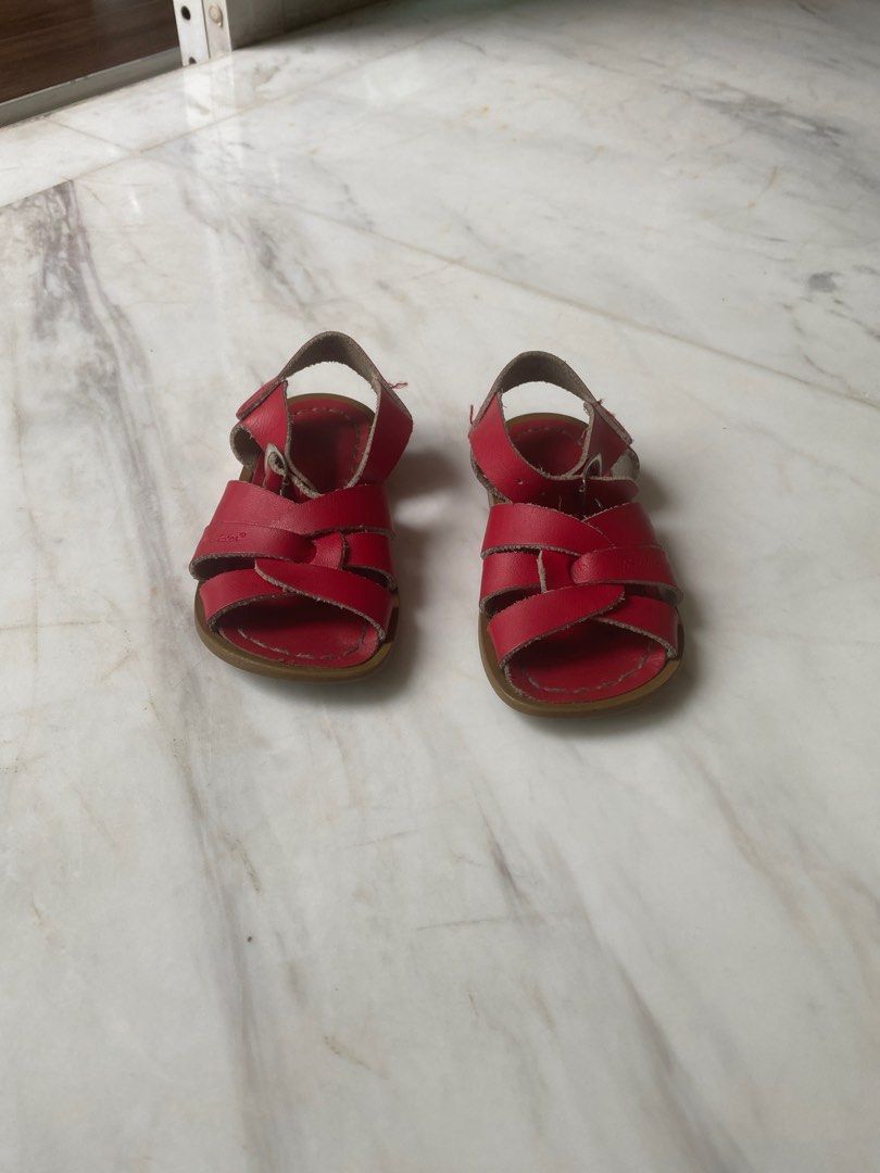 Red sandals size 6 online