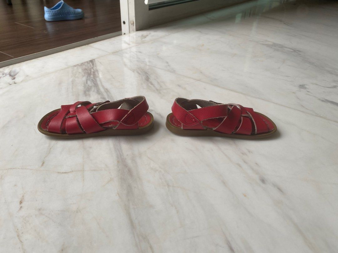 Red sandals size 6 on sale