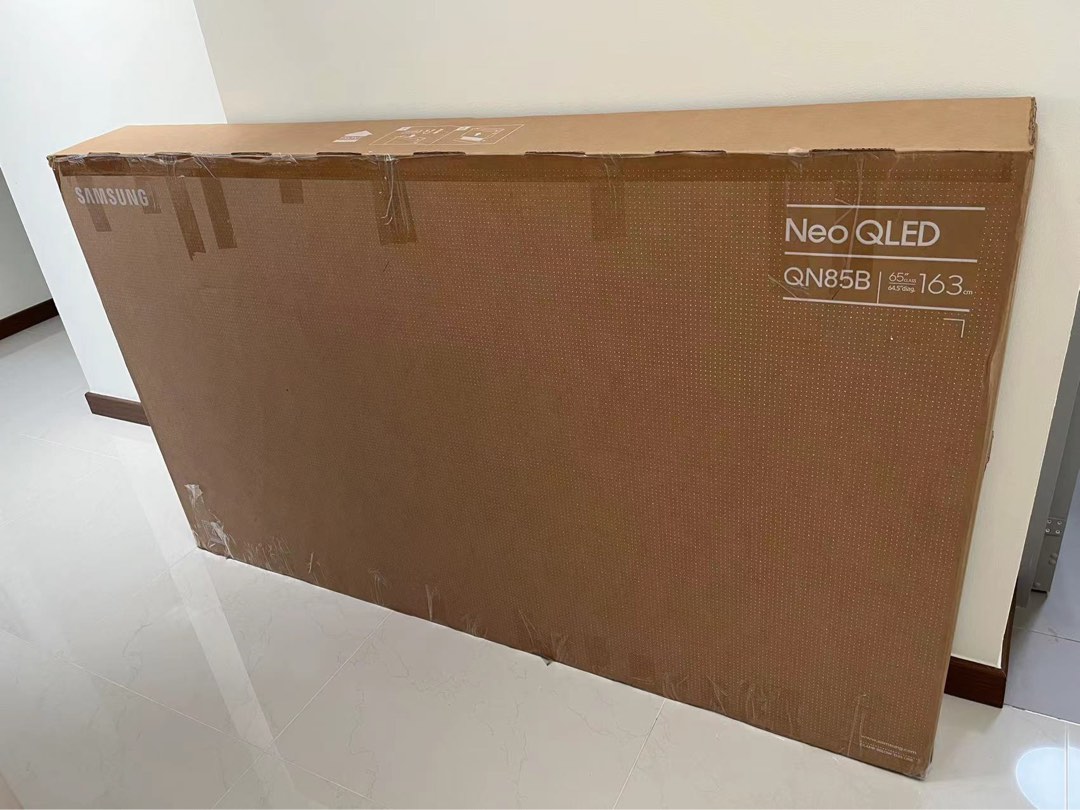 Samsung 65 inch TV carton box, TV & Home Appliances, TV & Entertainment