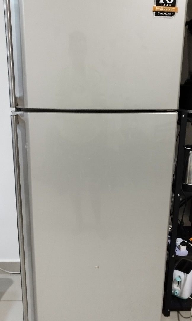 Sharp fridge (Category: Refrigerators & Freezers) located in Kuala Lumpur. Submitted by meonline85 (Listing ID 1266348232, Image 1). Description: working well and in good condition.