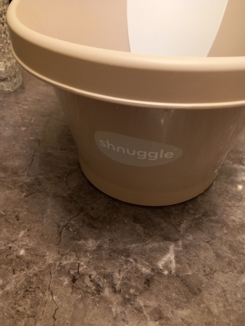 Shnuggle baby hot sale bath mothercare