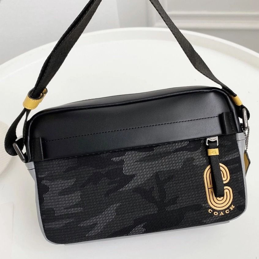 TAS PRIA BRANDED ORIGINAL 100 COACH GRAHAM SLINGBAG