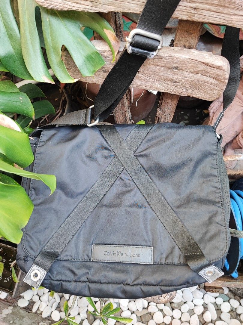 Calvin klein jeans 2025 tas