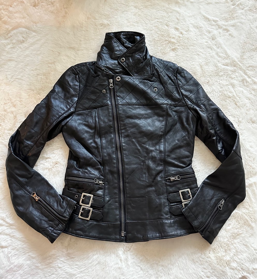 tight leather jacket grunge, 女裝, 外套及戶外衣服 Carousell