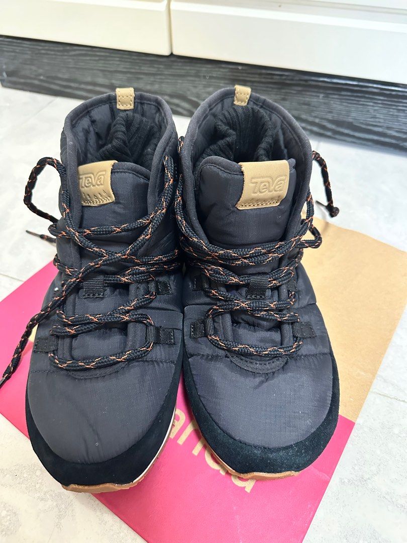 Teva ember discount lace boot