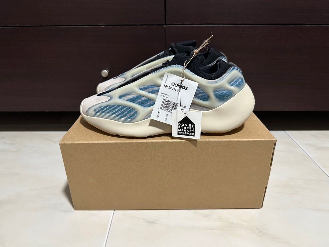 Adidas yeezy 700 discount v1
