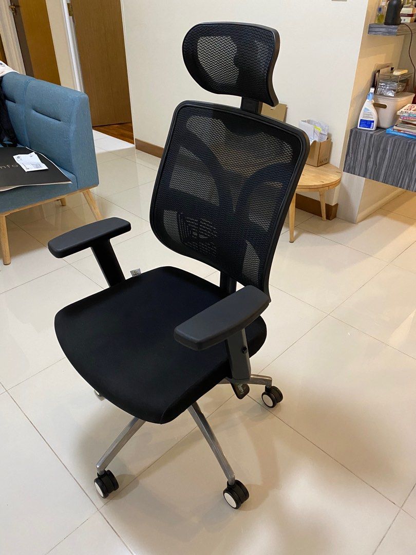 UMD Ergonomic Mesh Office Chair, Furniture & Home Living, Furniture