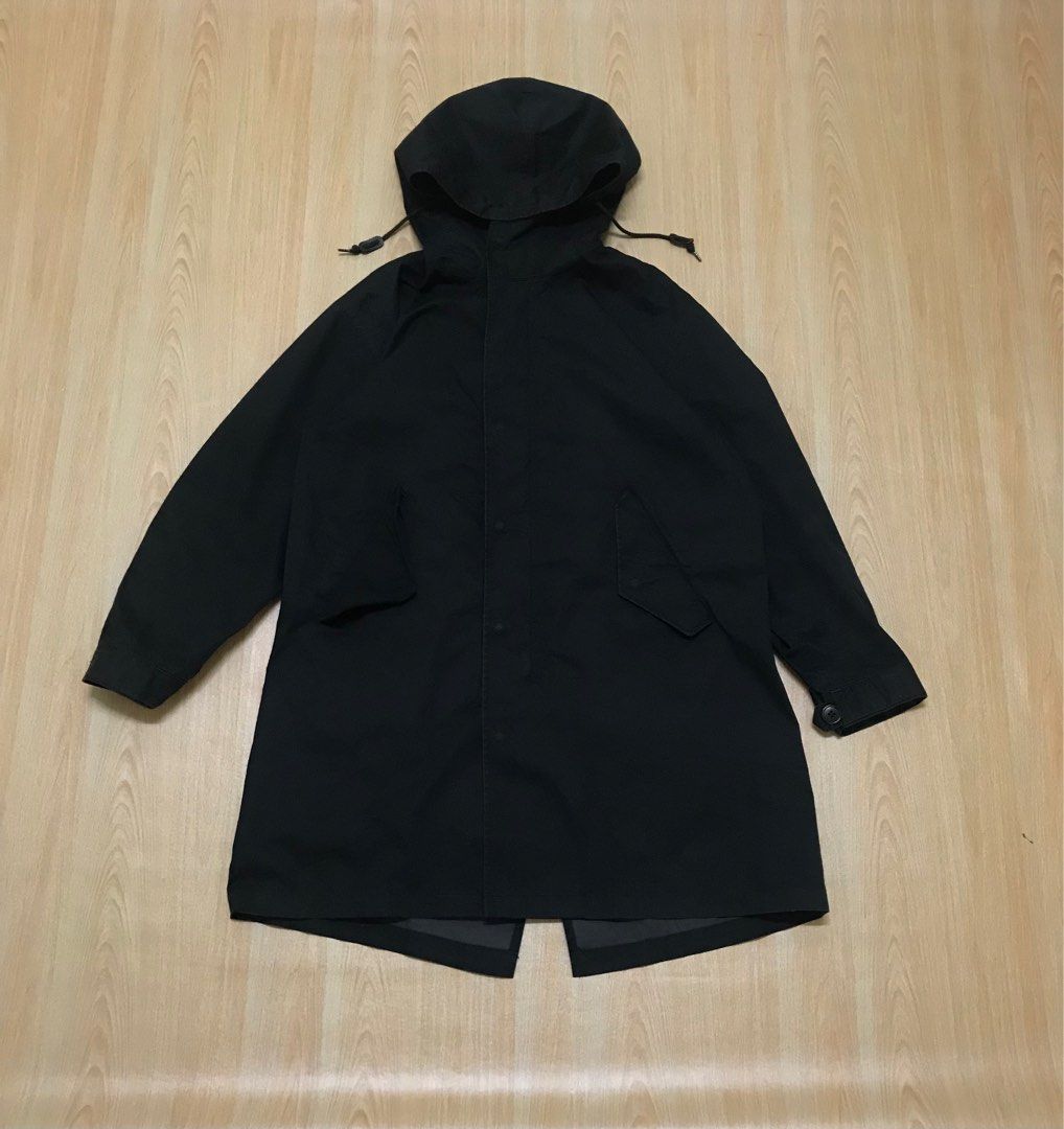 Uniqlo blocktech waterproof rating hotsell