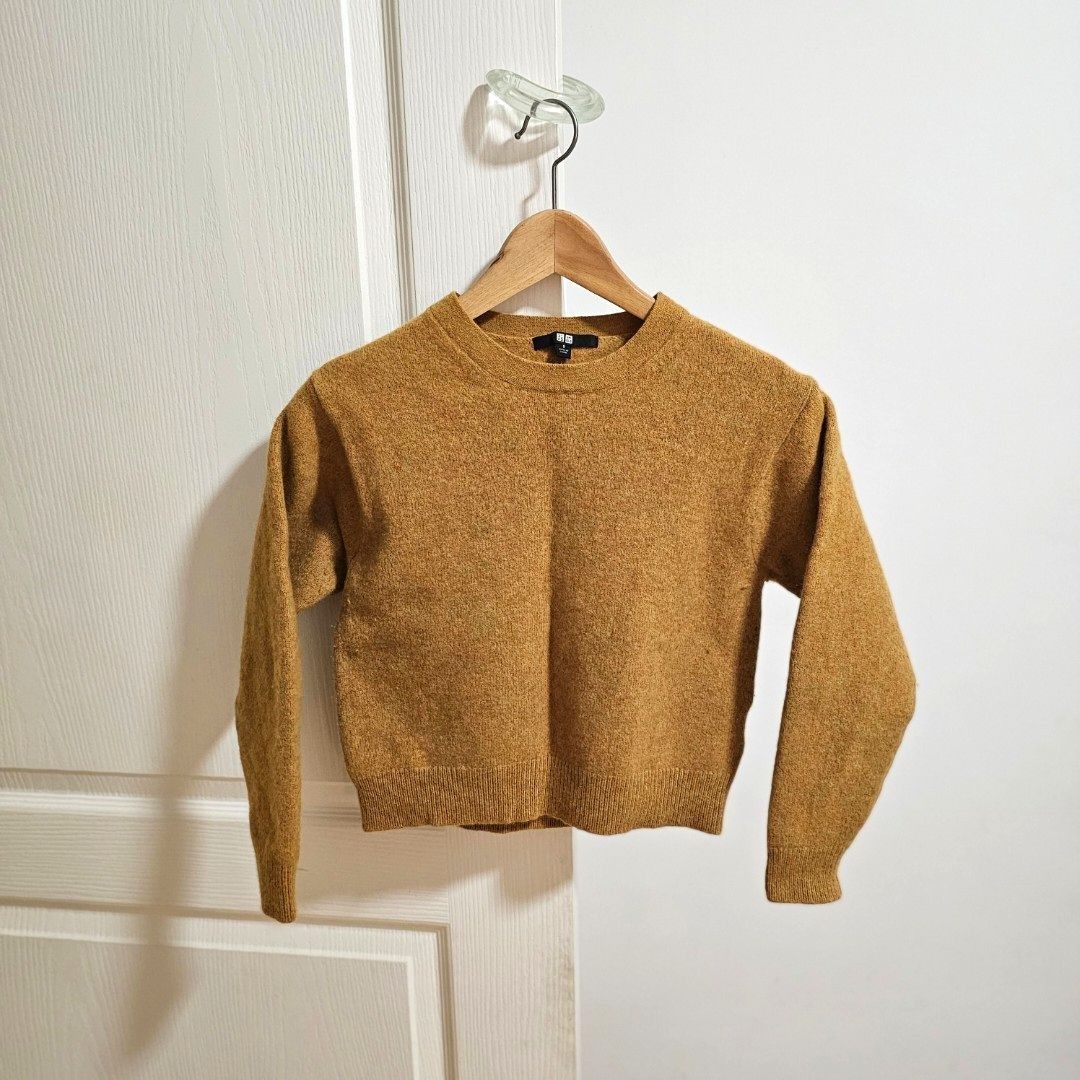 Uniqlo cheap cropped sweater