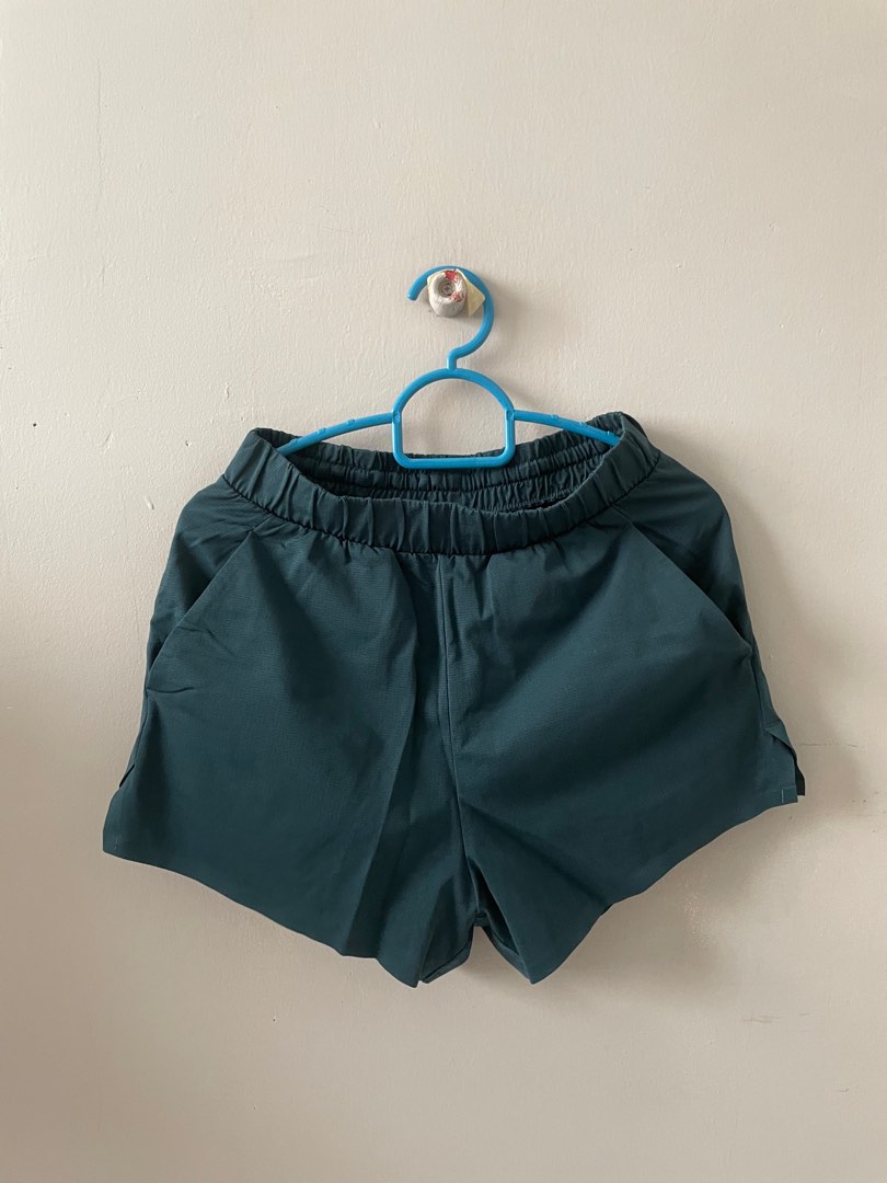 Uniqlo exercise shorts hot sale