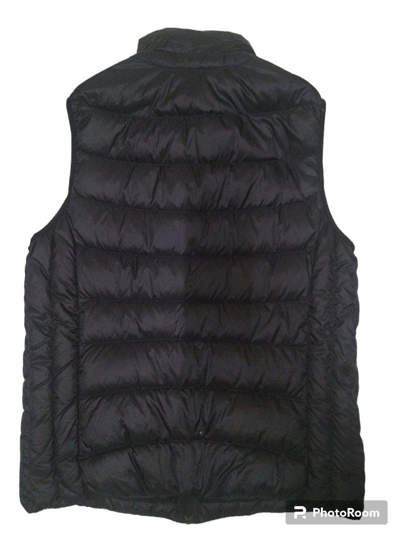 Uniqlo sleeveless sweater sales
