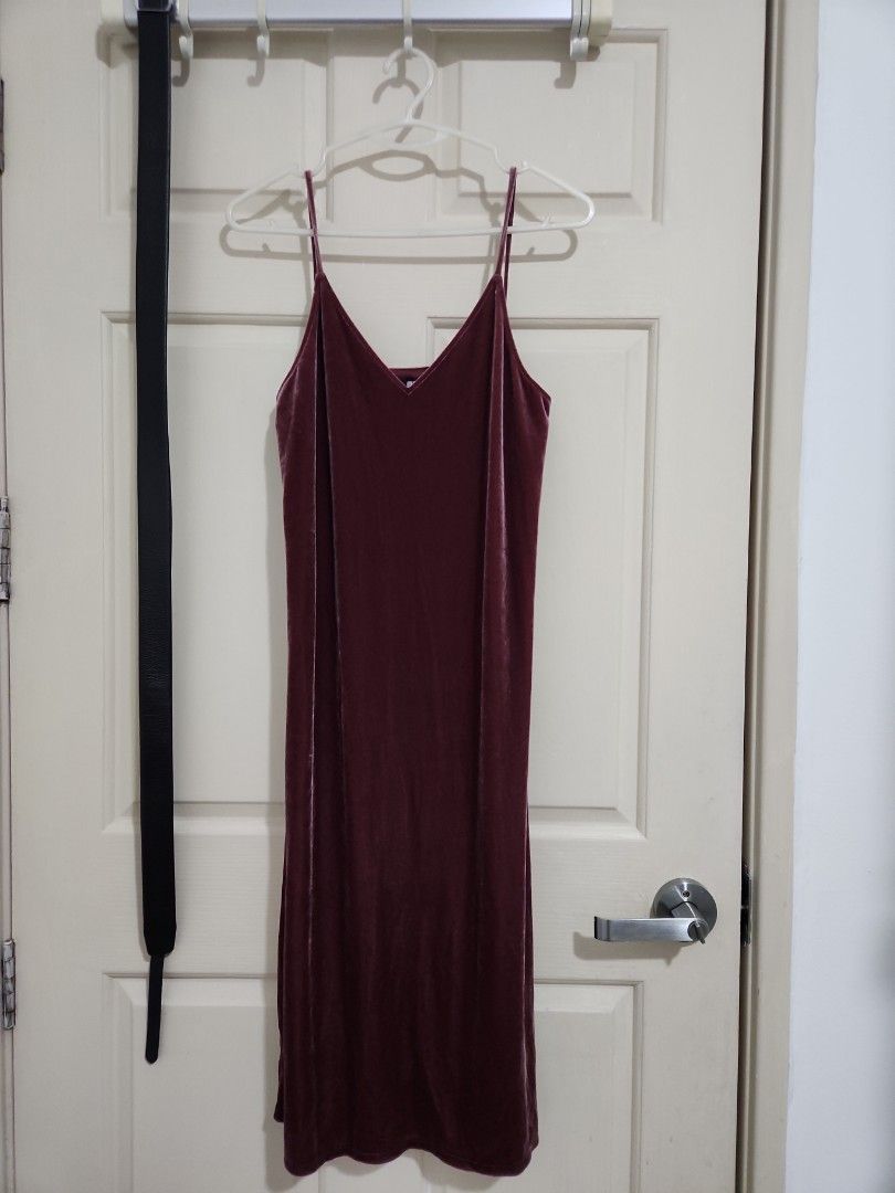 UNIQLO VELVET DRESS Women s Fashion Dresses Sets Dresses on