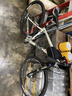 (Category: ) located in . Submitted by baobao0106 (Listing ID 1266350936, Image 1). Description: .