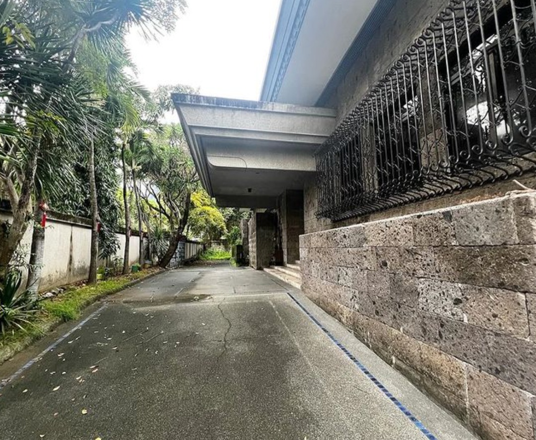 VALLE VERDE 4 HOUSE FOR SALE, Property, For Sale, House & Lot on Carousell