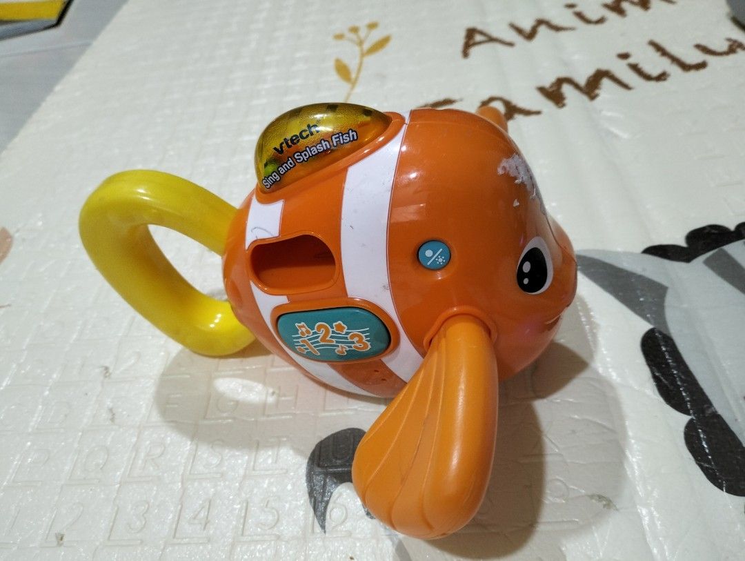 Vtech sing and splash fish deals bath toy