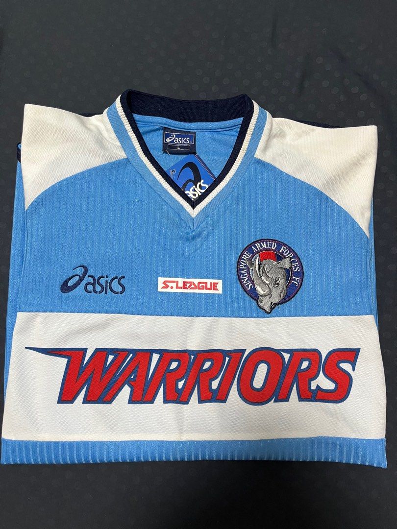 Warriors FC Vintage Retro Jersey, Men's Fashion, Activewear on