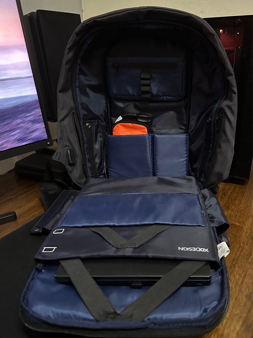 XD Design Bobby Original AntiTheft Backpack, Men's Fashion, Bags