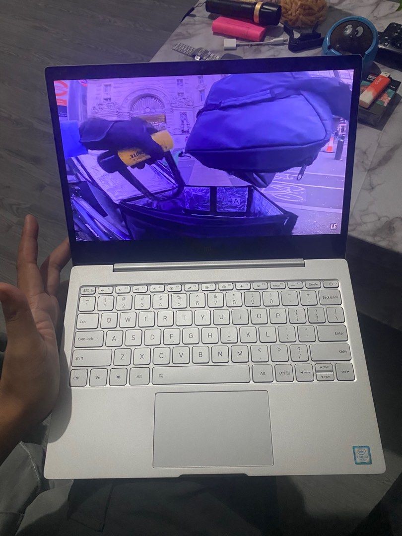 Xiaomi Mi TM1607 m3-7Y30/4GB/128GB Windowsノート本体 Microsoft