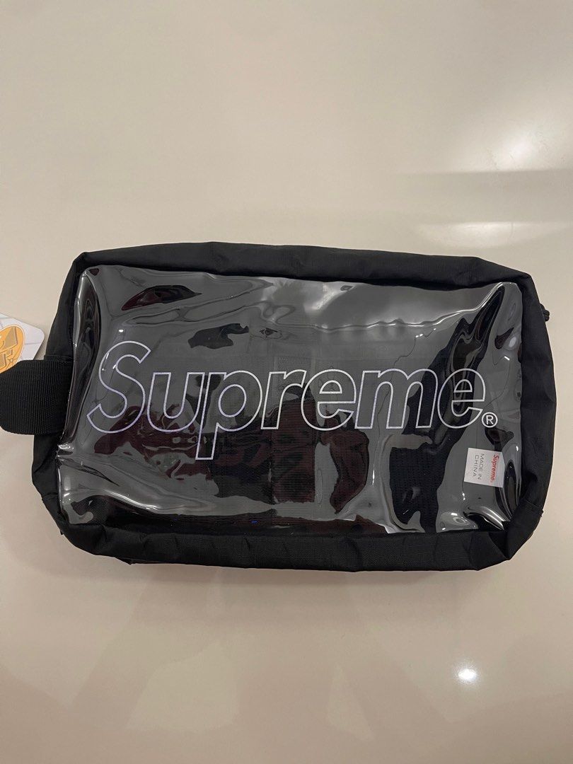 Supreme fw18 utility outlet bag