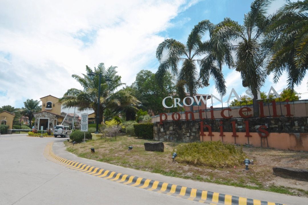 4 Bedroom House and lot in Ponticelli Gardens by Crown Asia, Daang Hari