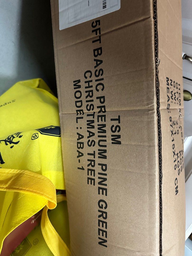 5ft Christmas Tree, Furniture & Home Living, Home Decor, Artificial