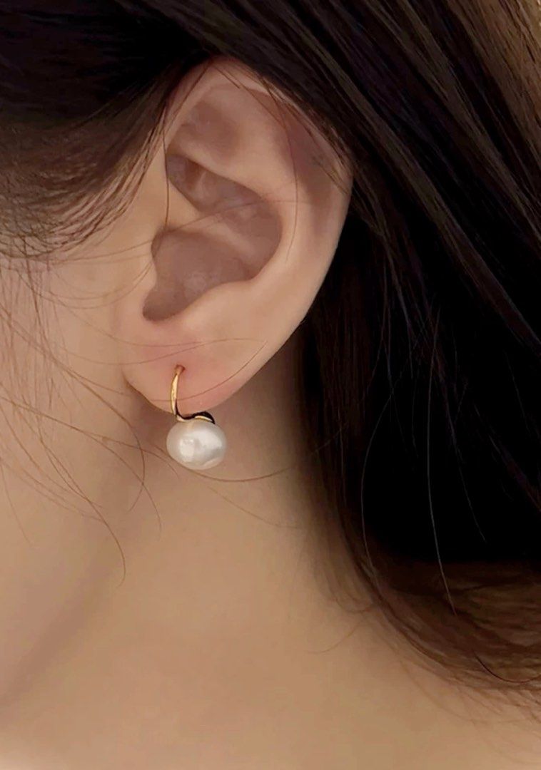 Freshwater pearl hotsell earrings sterling silver