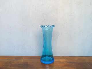藍色玻璃花瓶