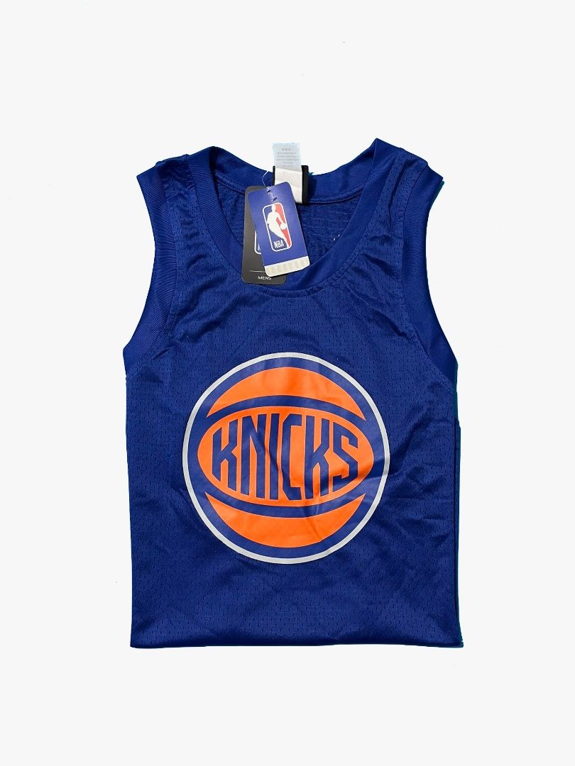 💯 Authentic 🇬🇧NBA Mesh Blue Jersey Sn09 Knicks Medium (Category: Vests) located in Manila. Submitted by homeanddecorph (Listing ID 1266620562, Image 1). Description: Imported from the UK, this 100% Authentic NBA Mesh Blue Jersey Sn09 Knicks Medium is perfect for male basketball players who want to look stylish on the court. Sleeveless Design: This jersey has a sleeveless design that allows for freedom of movement and maximum comfort during int