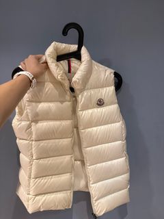 正品 moncler 厚羽絨背心（原價2萬以上，百貨公司購入）