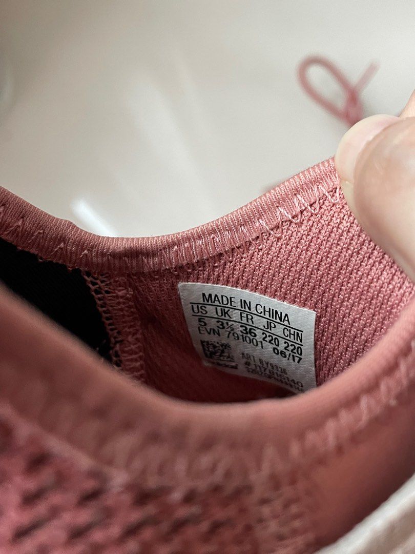 Adidas tubular 2025 doom sock pink