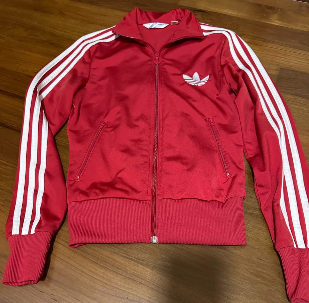 Adidas vintage jacket, Women's Fashion, Activewear on Carousell