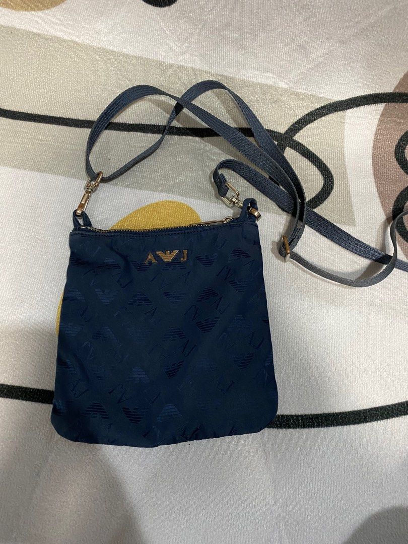 Armani jeans store pouch grey