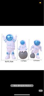Astronaut Figurine Space Galaxy Decoration