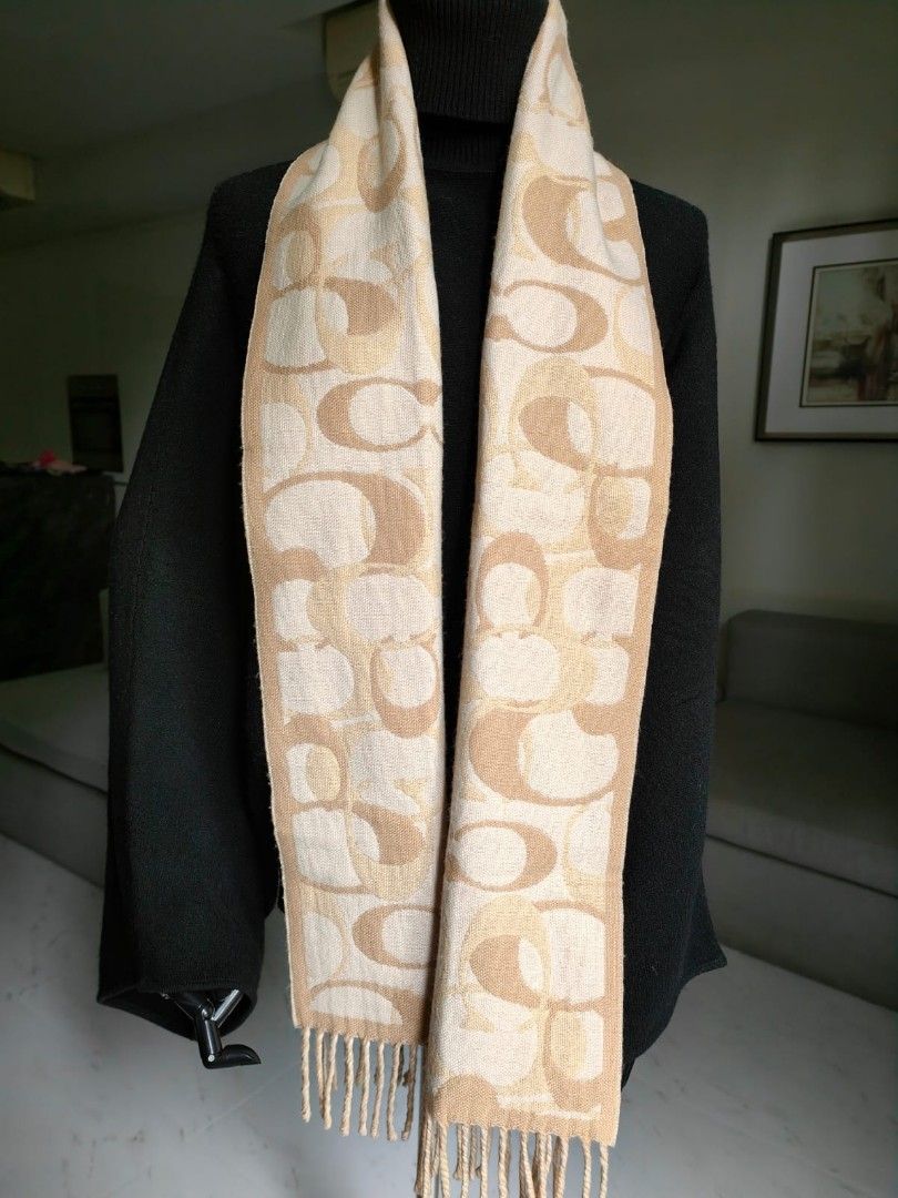 Coach wool scarf deals