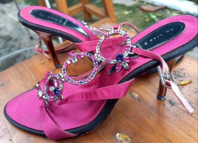 Avesa discount sandals uk