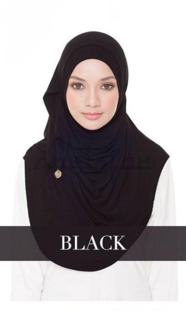 Babes basic double loop (Category: Hijabs) located in Singapore. Submitted by mommy_lea (Listing ID 1266472595, Image 1). Description: Black no stock..